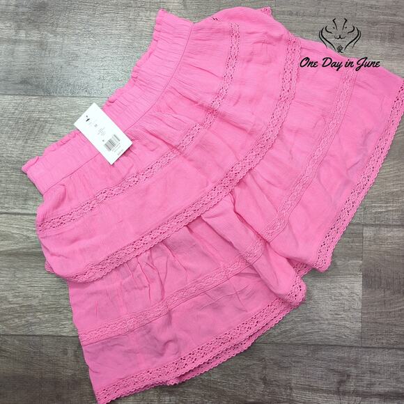 Crown & Ivy Pull On Skirt Size M - Picture 1 of 5